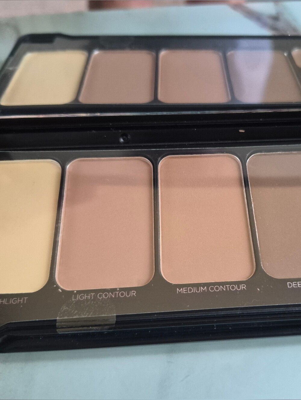 Profusion Contour and Highlight Palette — Neutral Beige Tones